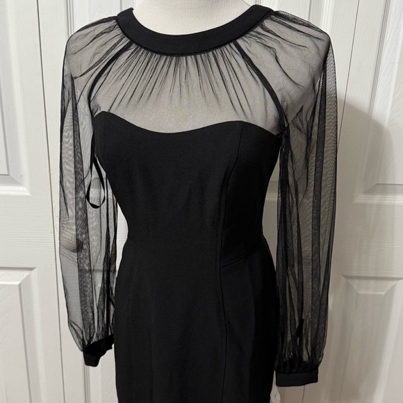 Maggy London Women’s NWT Carmindy Illusion Long Sleeve Midi Dress $158 - Picture 9 of 16